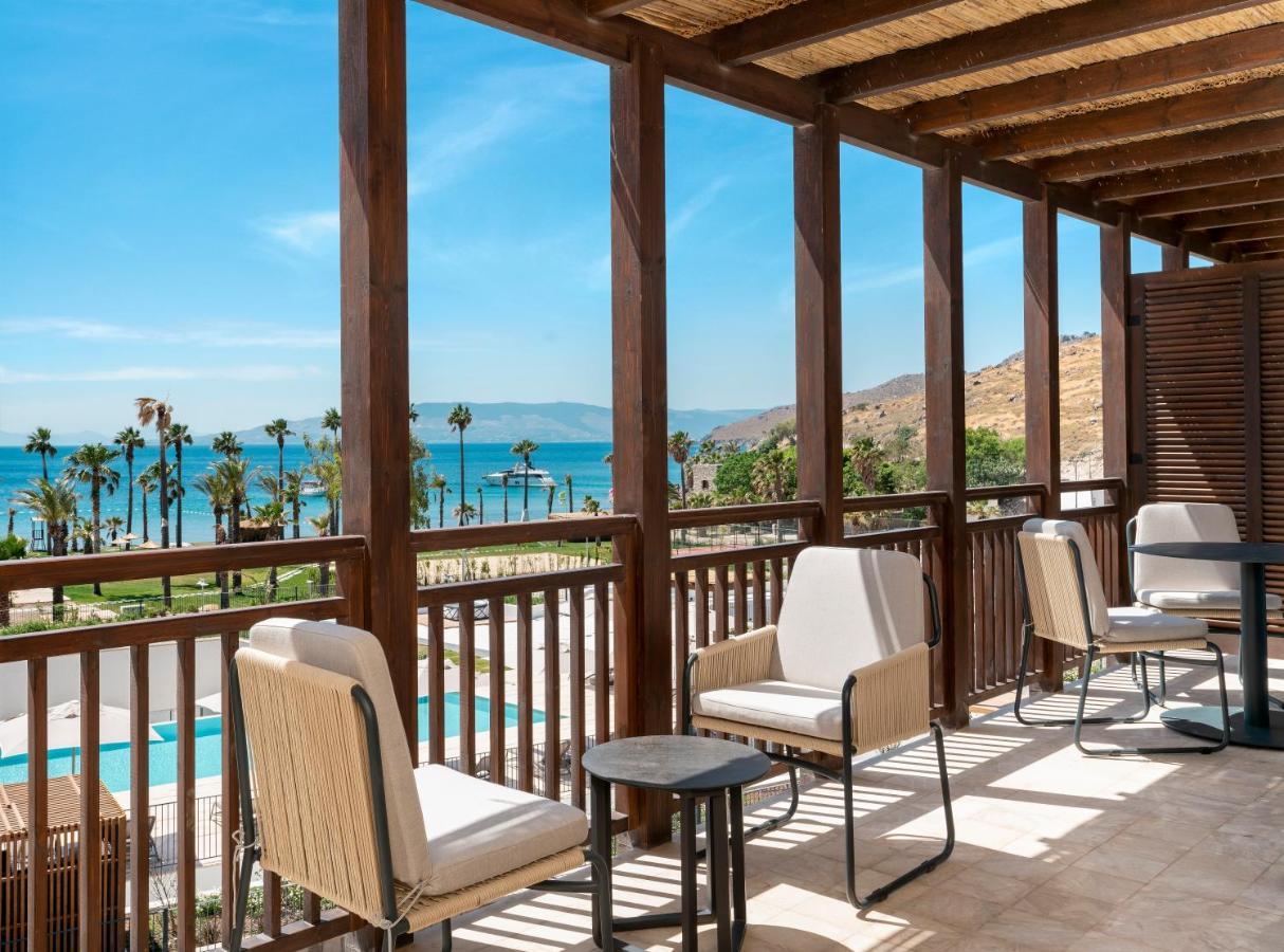 Radisson Collection Hotel, Bodrum Akyarlar Luaran gambar The Westin Resort & Villas, Naoussa, Paros