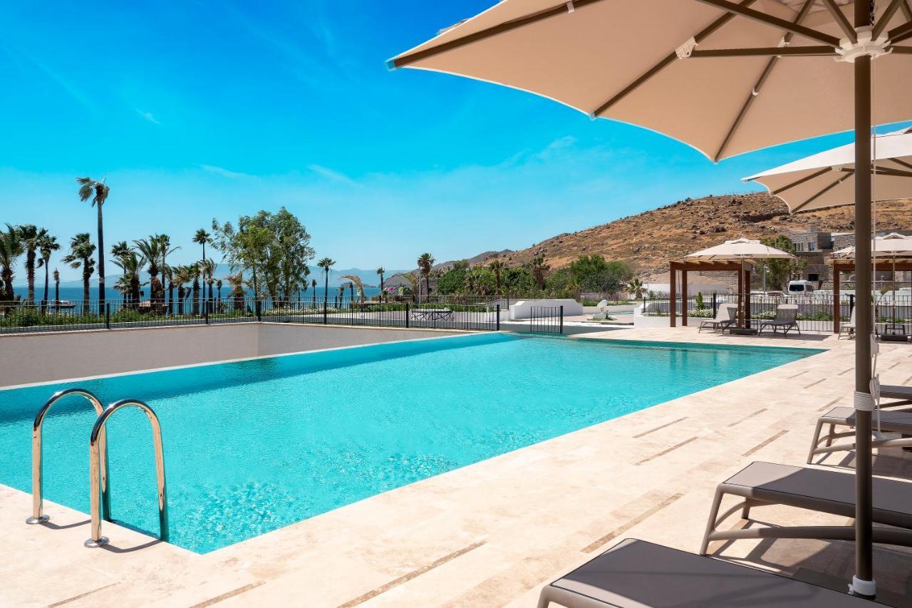 Radisson Collection Hotel, Bodrum Akyarlar Luaran gambar The pool at the hotel