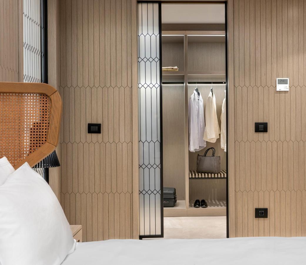 Radisson Collection Hotel, Bodrum Akyarlar Luaran gambar A walk-in closet