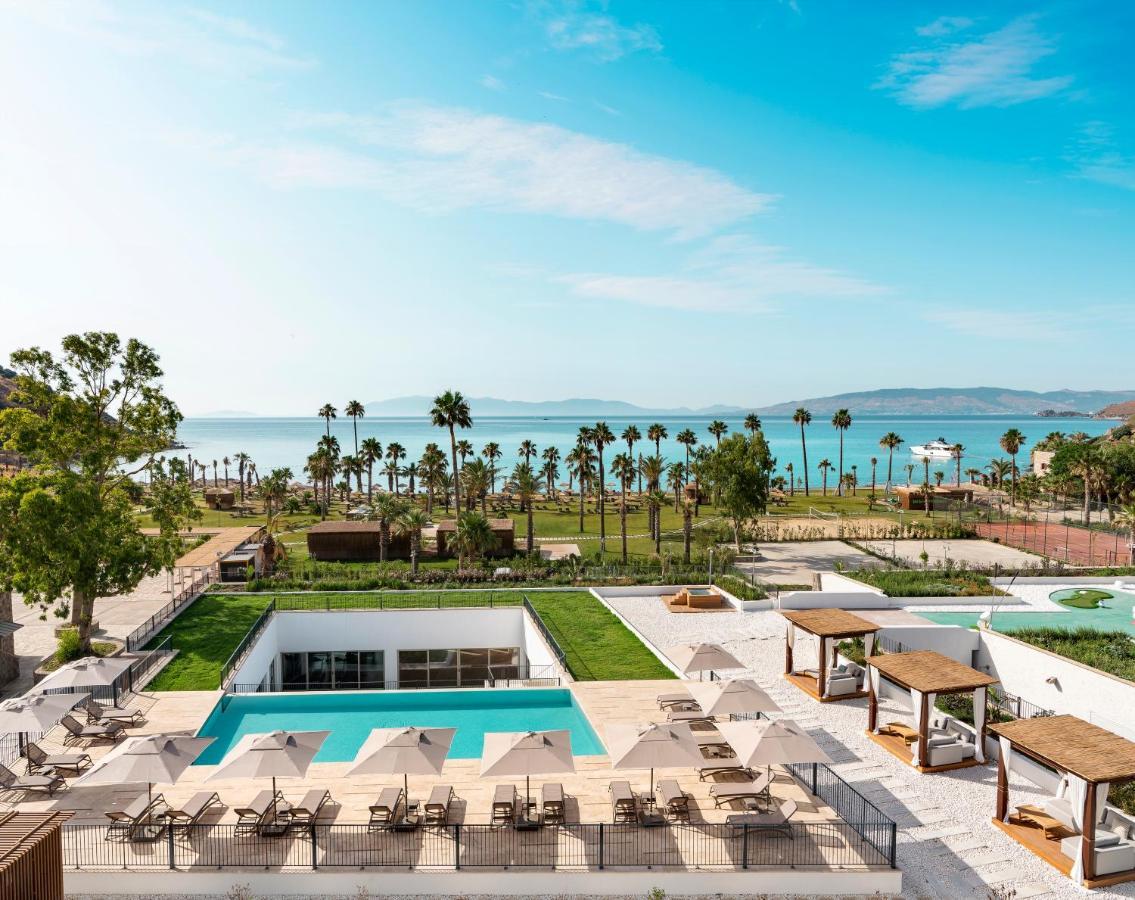 Radisson Collection Hotel, Bodrum Akyarlar Luaran gambar The resort's swimming pool
