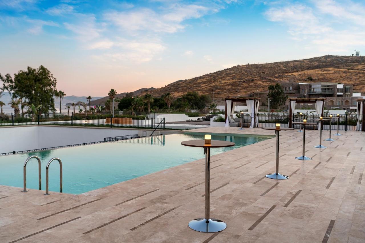 Radisson Collection Hotel, Bodrum Akyarlar Luaran gambar The pool at the hotel